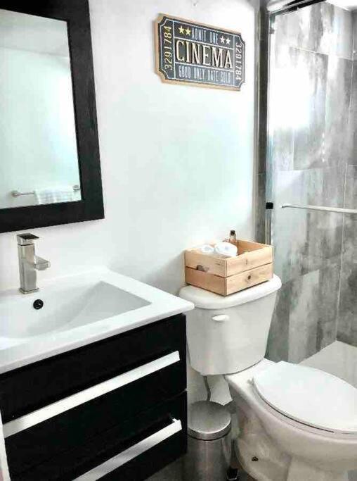 Groveo6 10 Minutes From The Beach Miami Exterior foto
